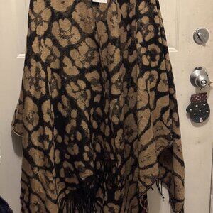 Womans Cape or Ruana w/fringe